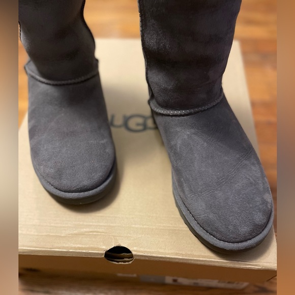 Classic Tall Ugg Boots - Picture 2 of 9
